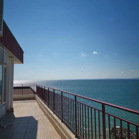 Fort Noxs, Sea Together Apartman